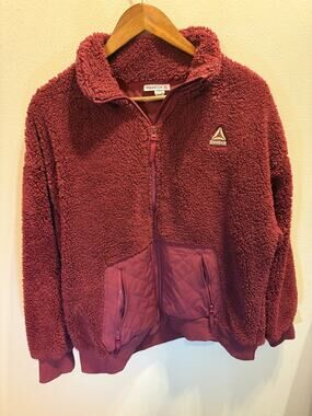 Reebok Women’s Burgundy Sherpa Fleece Full-Zip Jacket Quilted Pockets